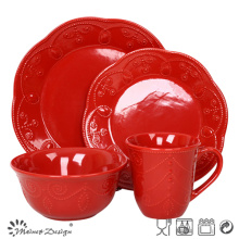 Специальный комплект керамического красного цвета с узором